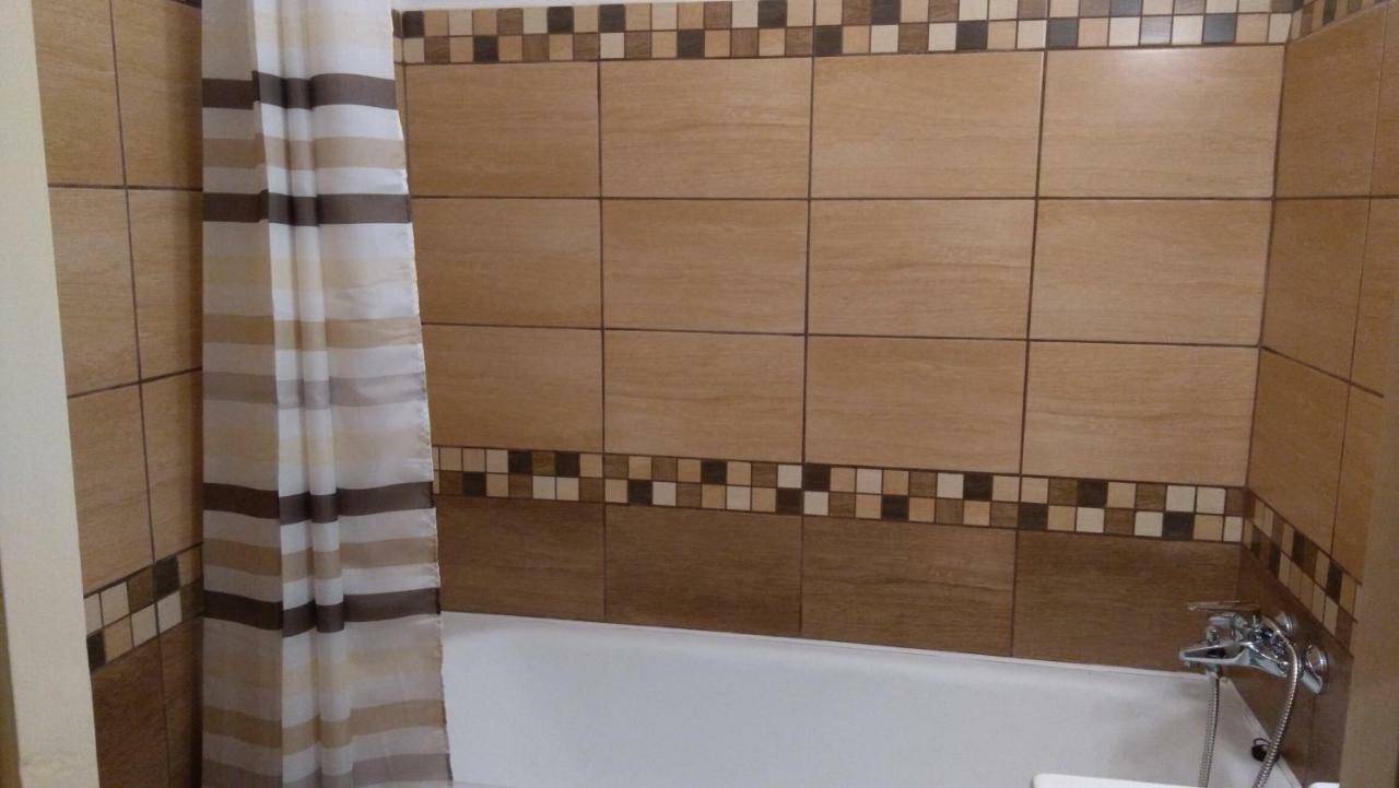 Gesztenyés Apartman Miskolc Extérieur photo