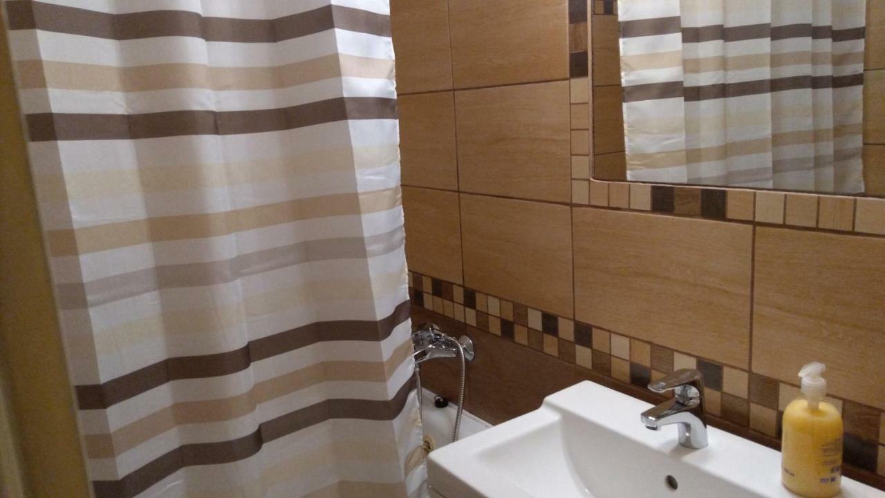 Gesztenyés Apartman Miskolc Extérieur photo