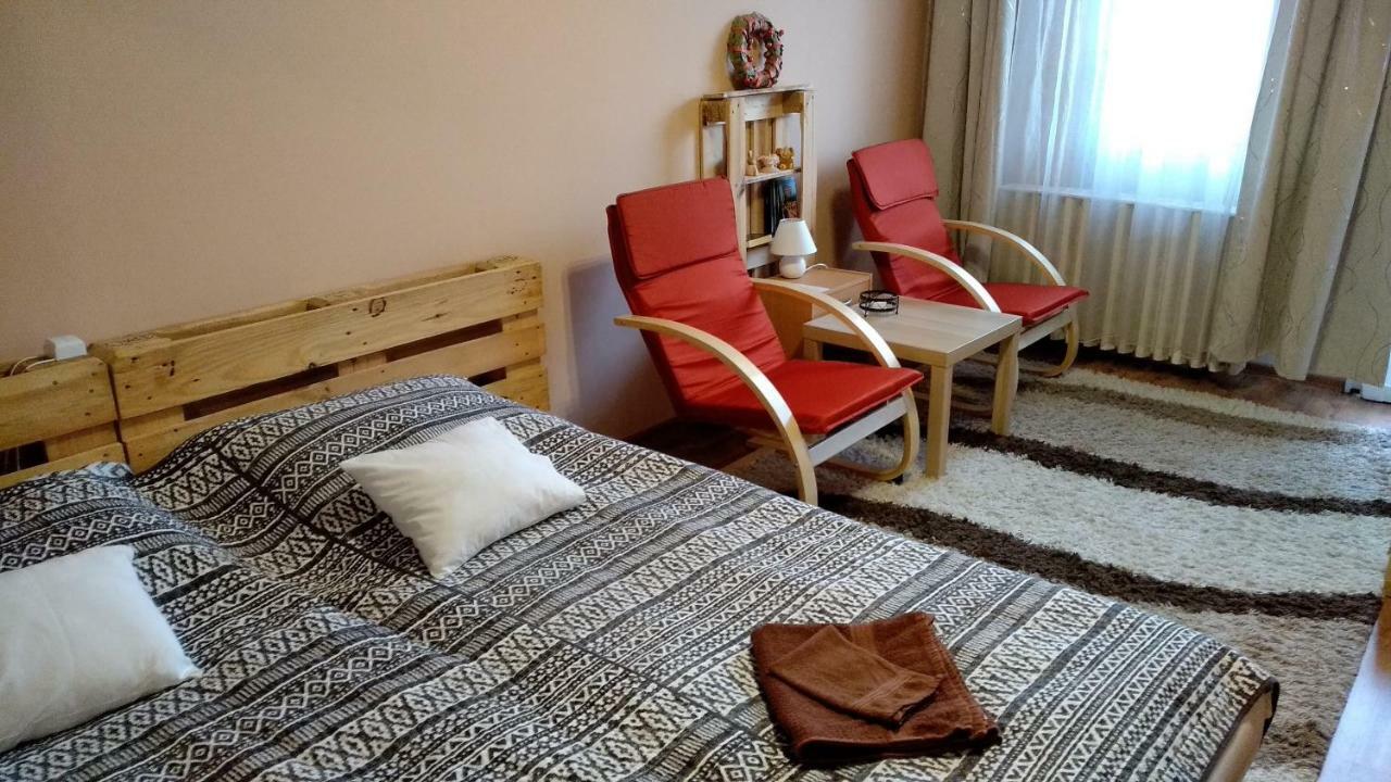 Gesztenyés Apartman Miskolc Extérieur photo