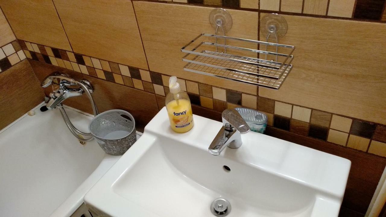 Gesztenyés Apartman Miskolc Extérieur photo