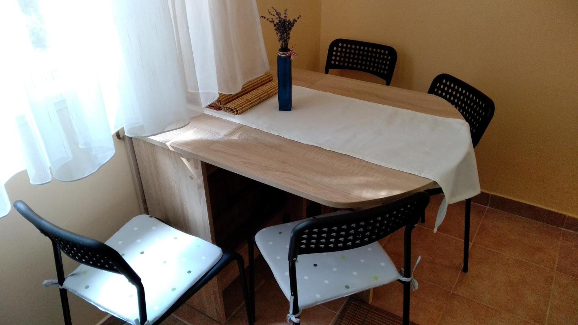 Gesztenyés Apartman Miskolc Extérieur photo